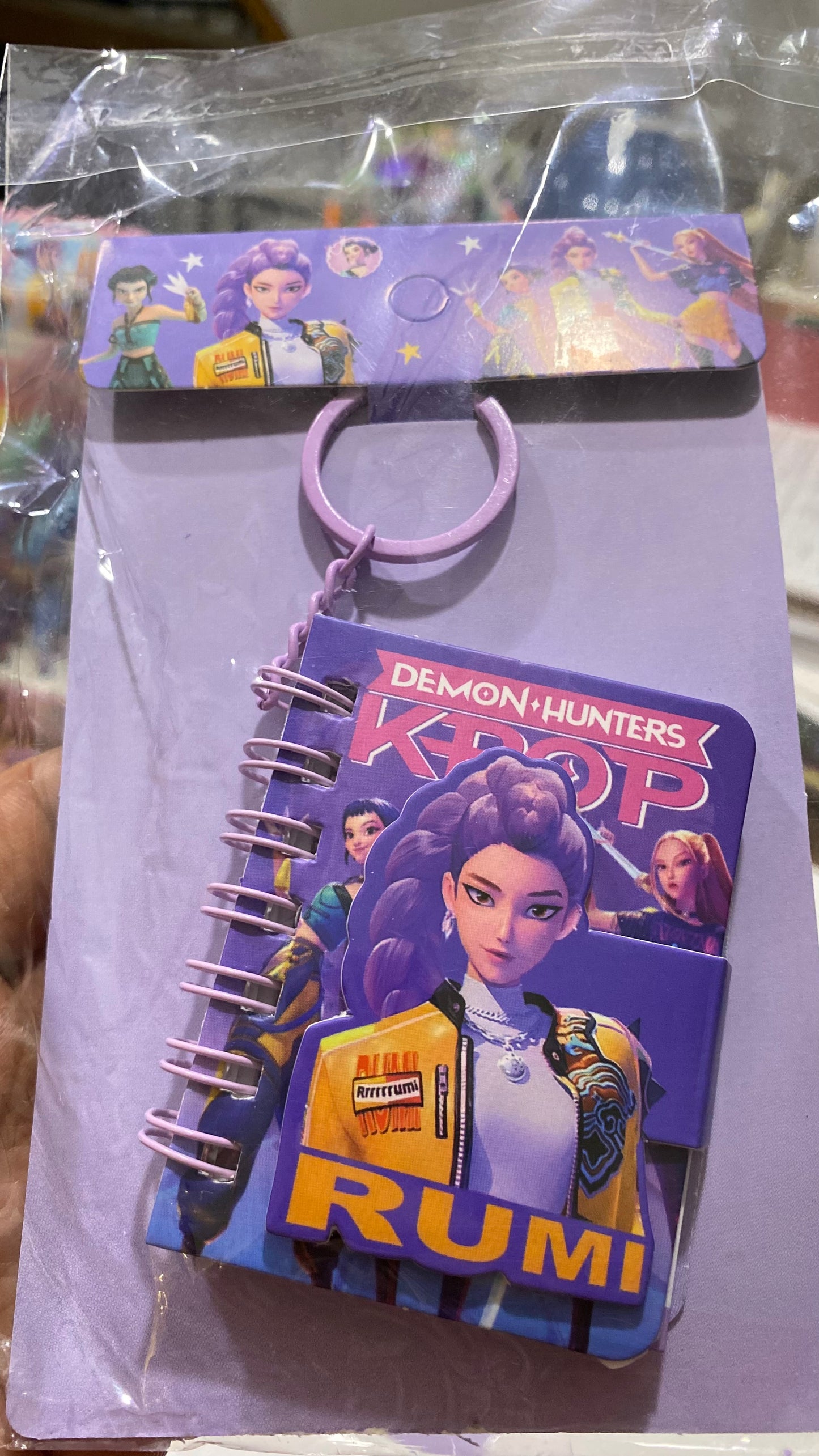 Kpop keychains notebook