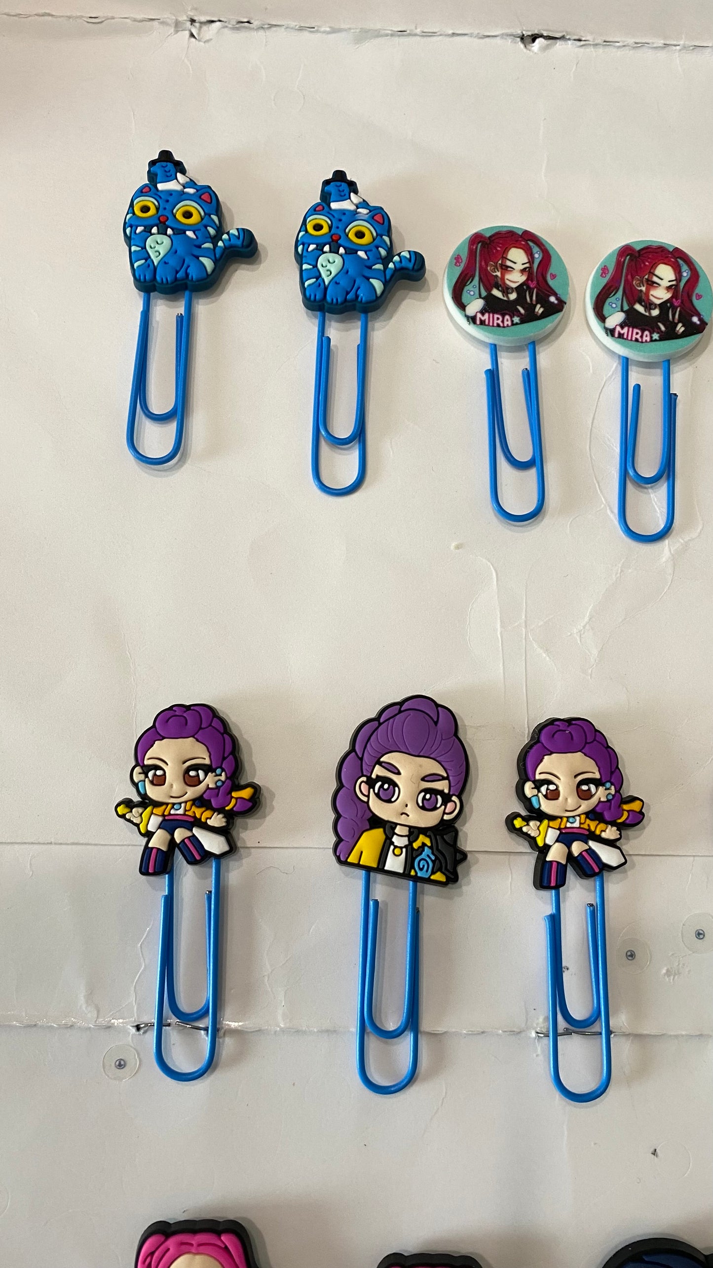 Paper clips kpop