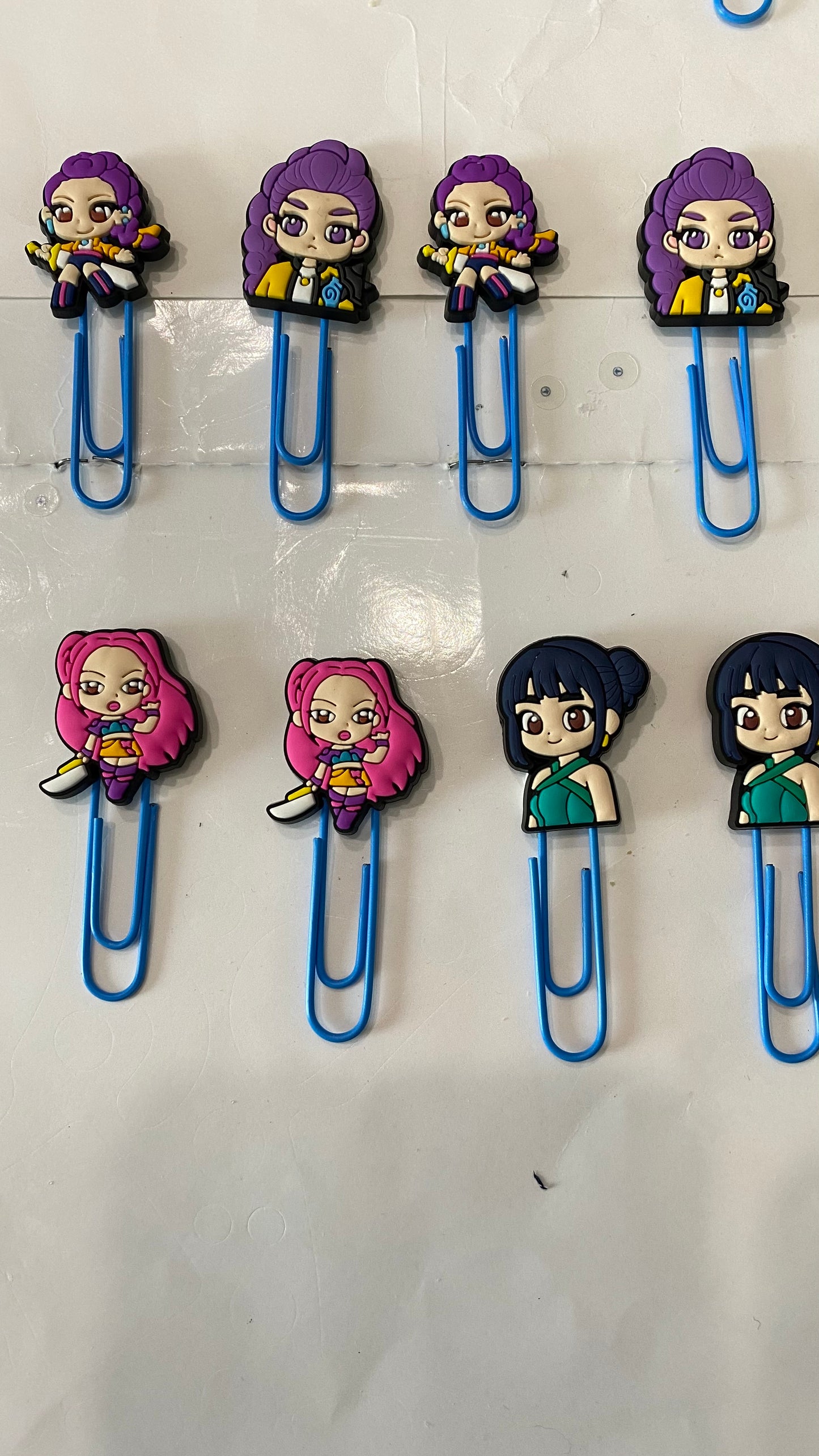 Paper clips kpop